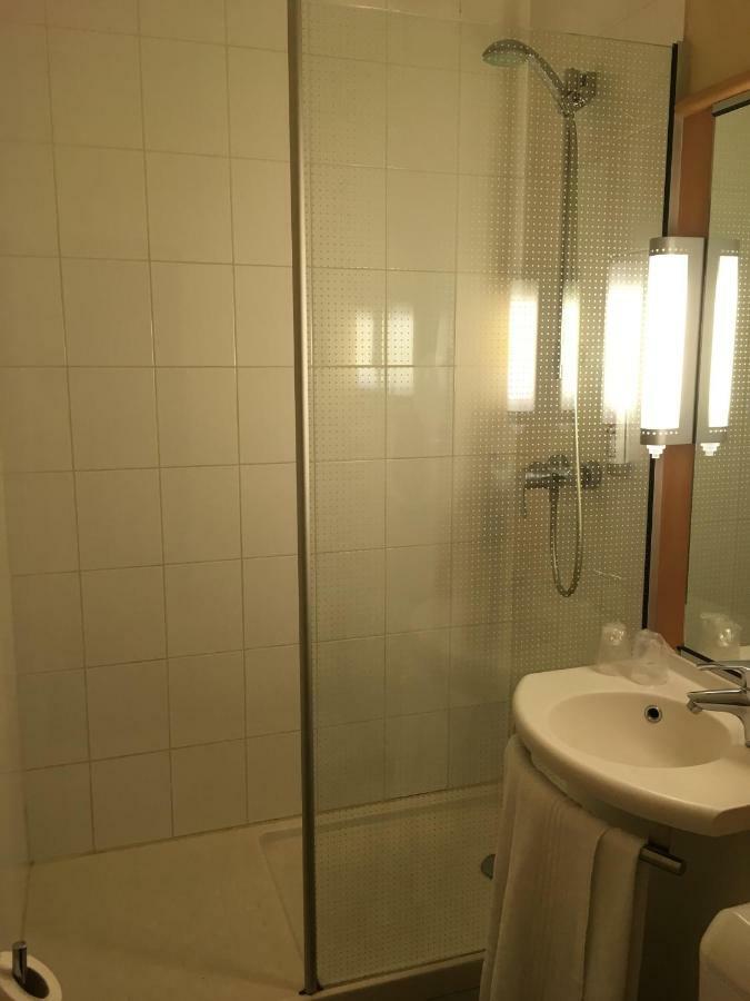 Ibis Абвил Екстериор снимка